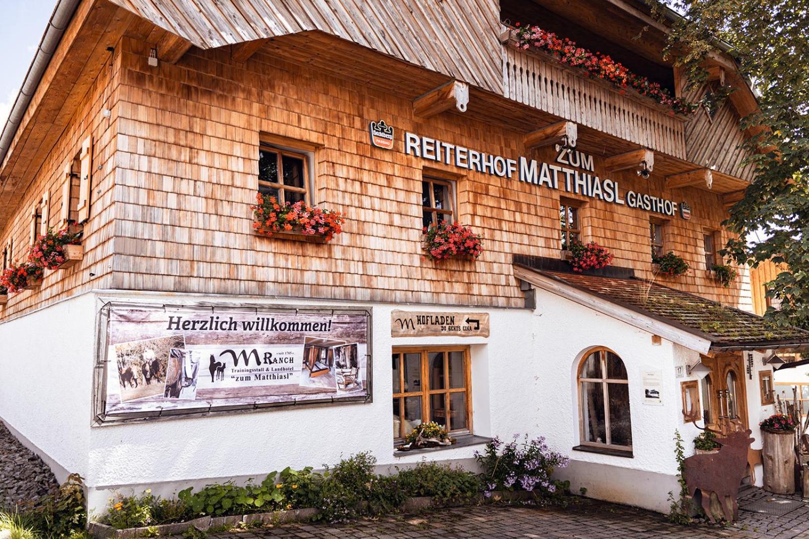 Landhotel Zum Matthiasl Bischofsreut Экстерьер фото