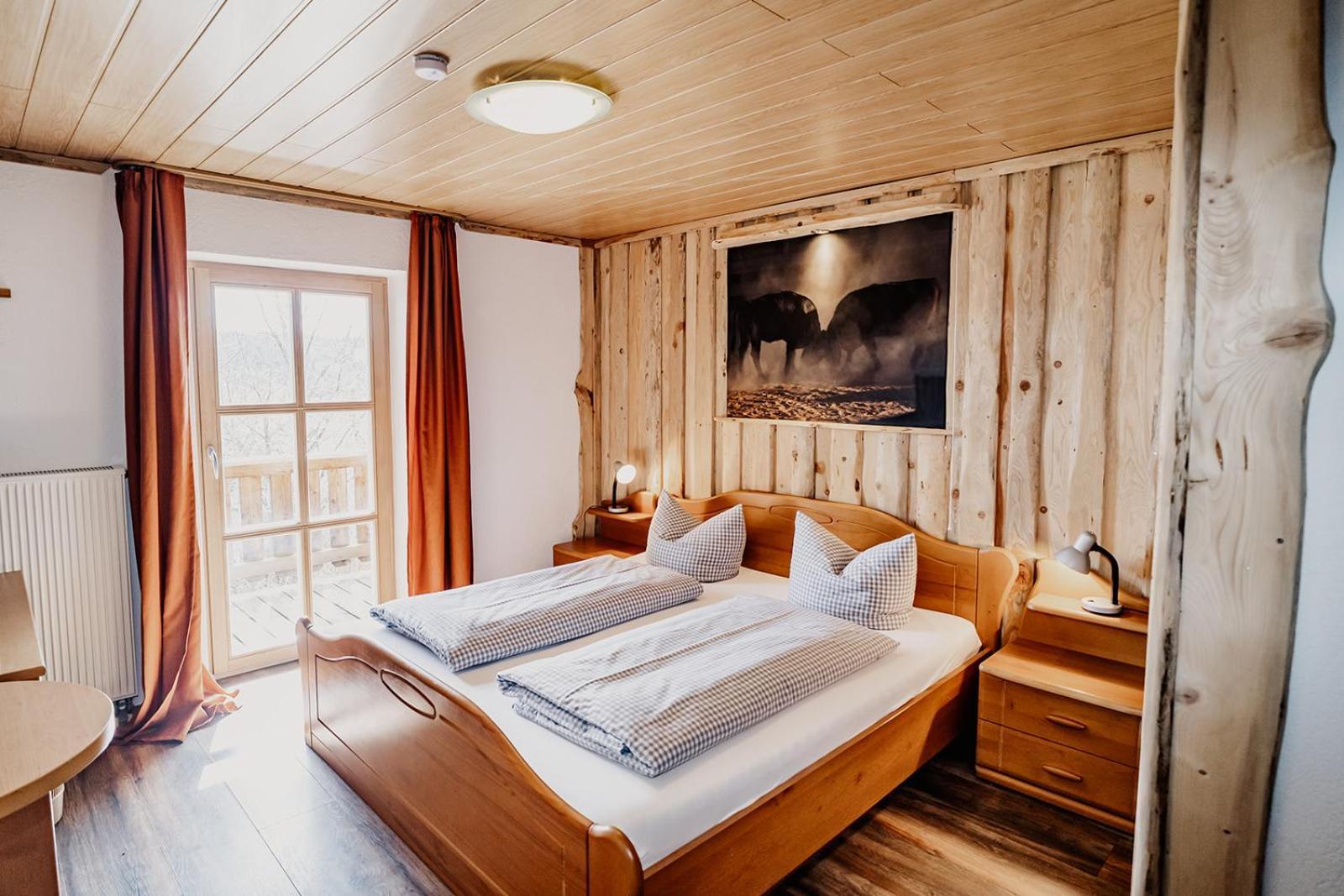Landhotel Zum Matthiasl Bischofsreut Экстерьер фото