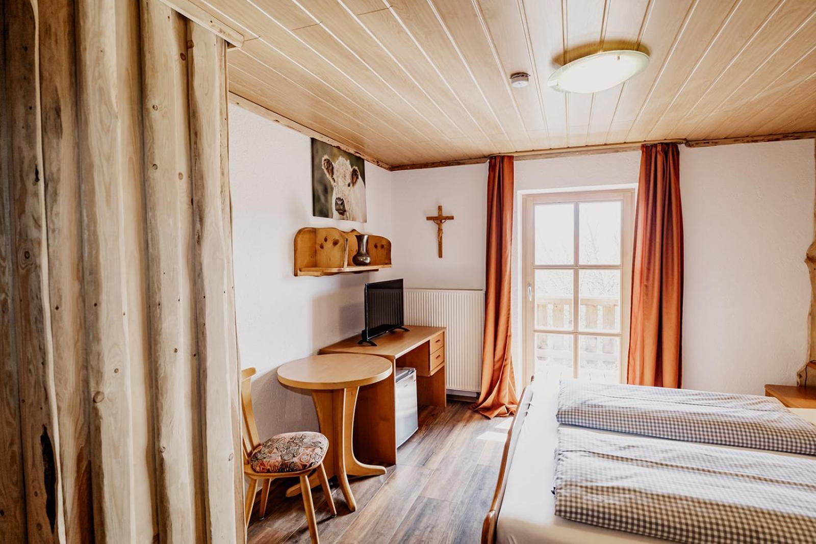 Landhotel Zum Matthiasl Bischofsreut Экстерьер фото
